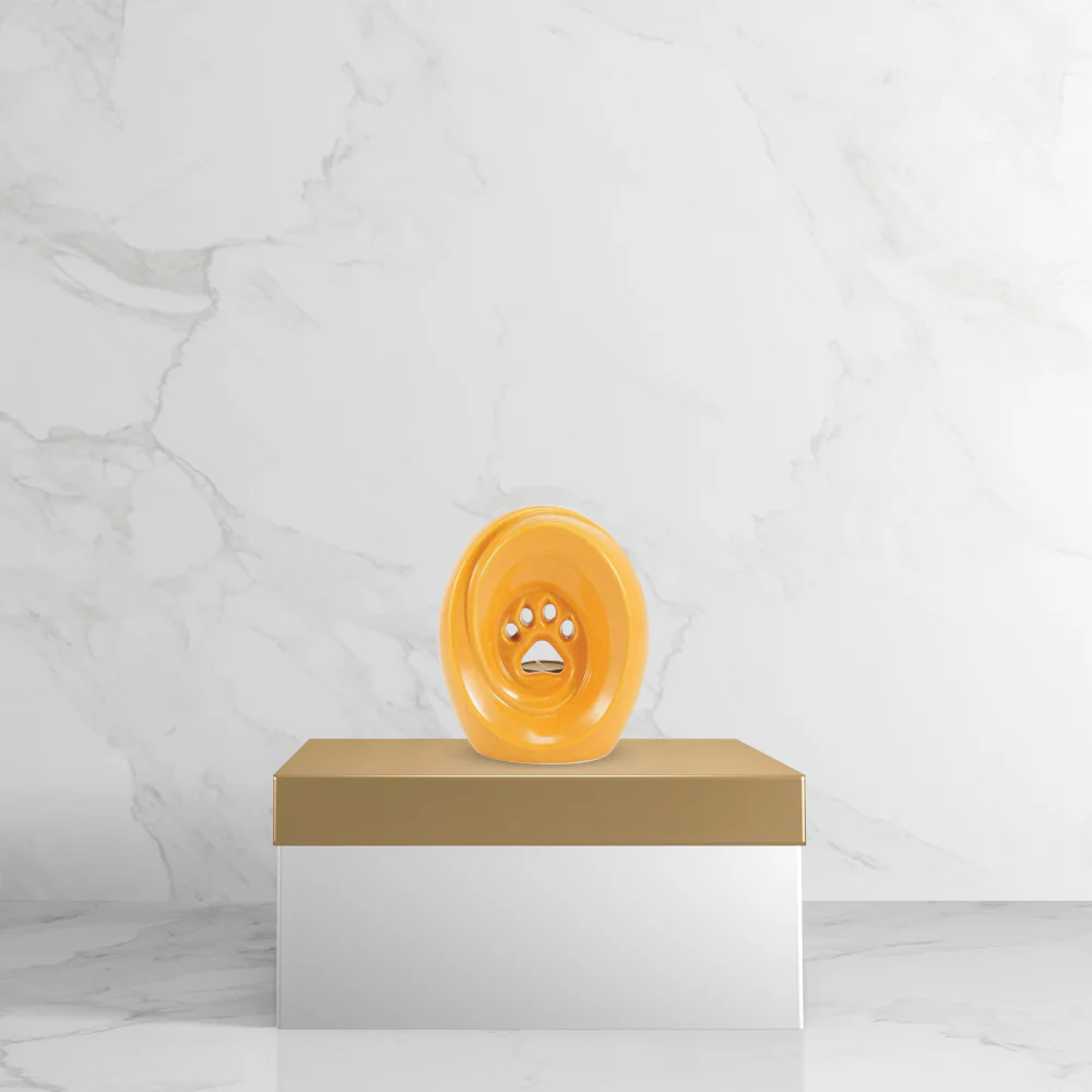 Tranquil Paw Amber Pet Urn - Image 3